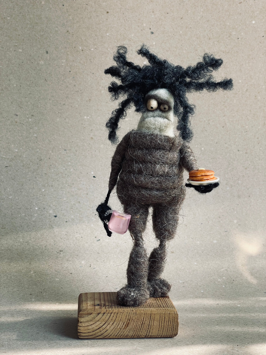 Tuhaf bakış figürü