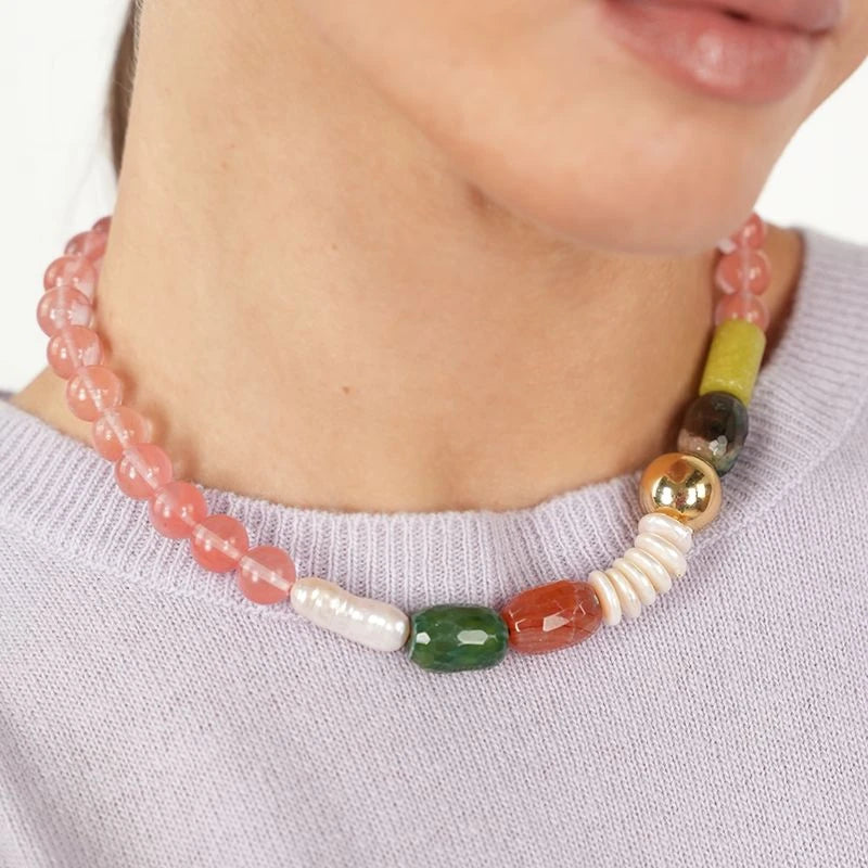 Lunaris, Doğaltaş İnci Kolye