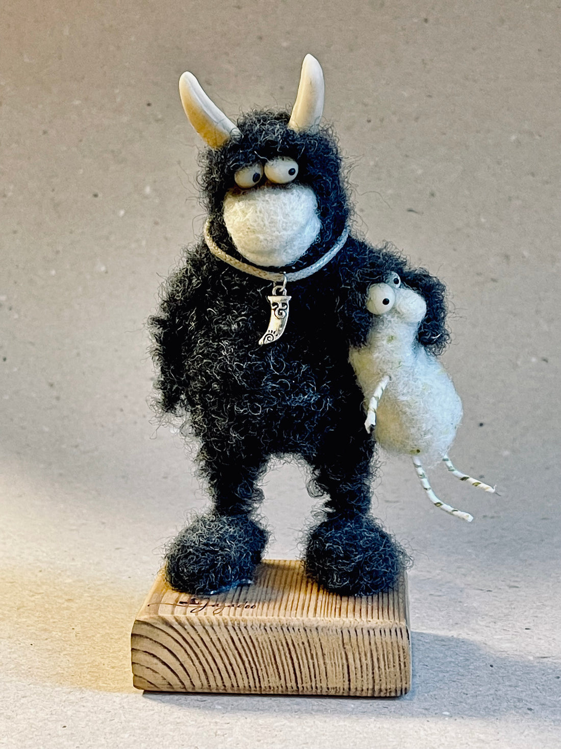 Yalancı Avsıcı Figürü