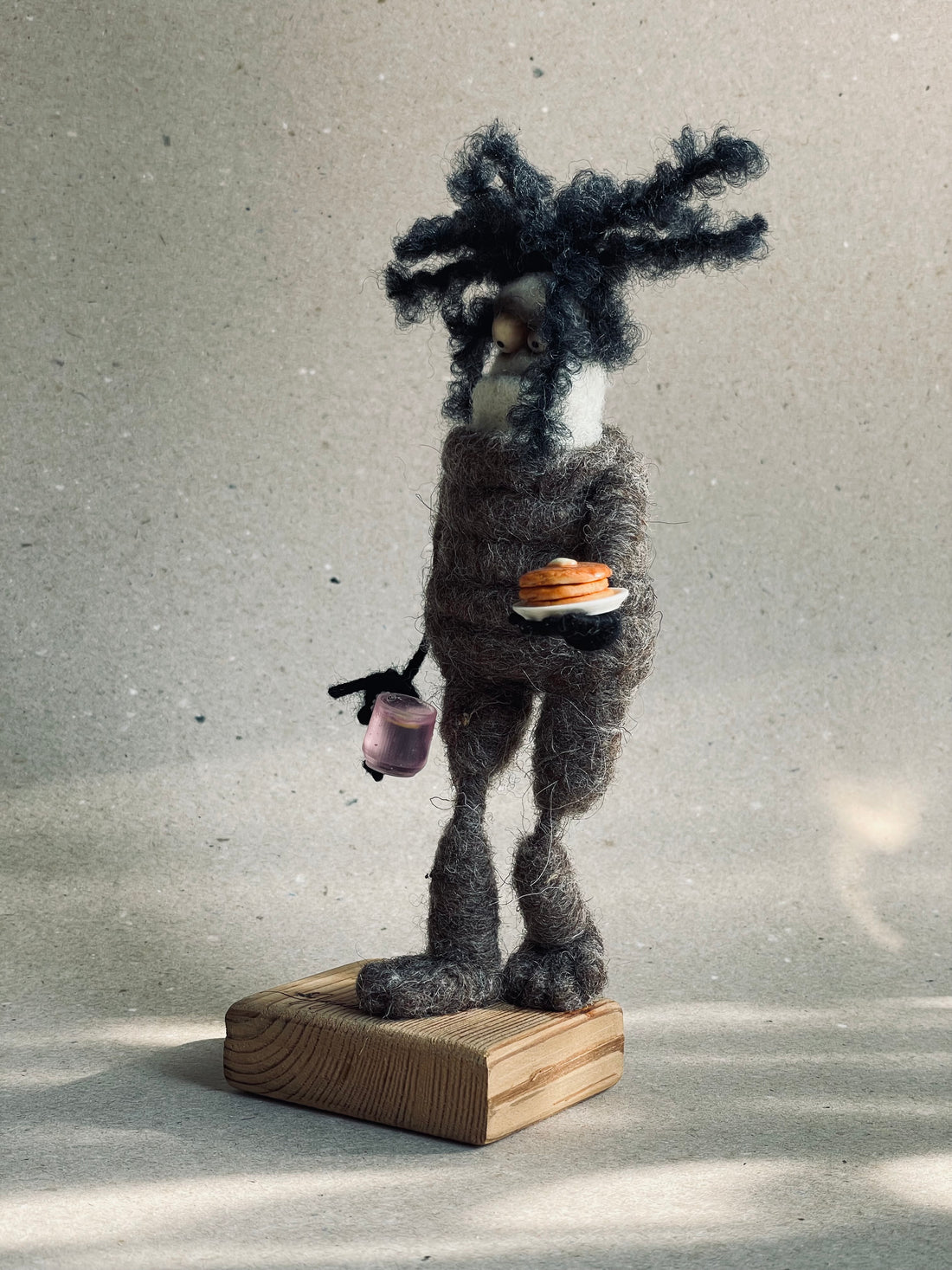 Tuhaf bakış figürü