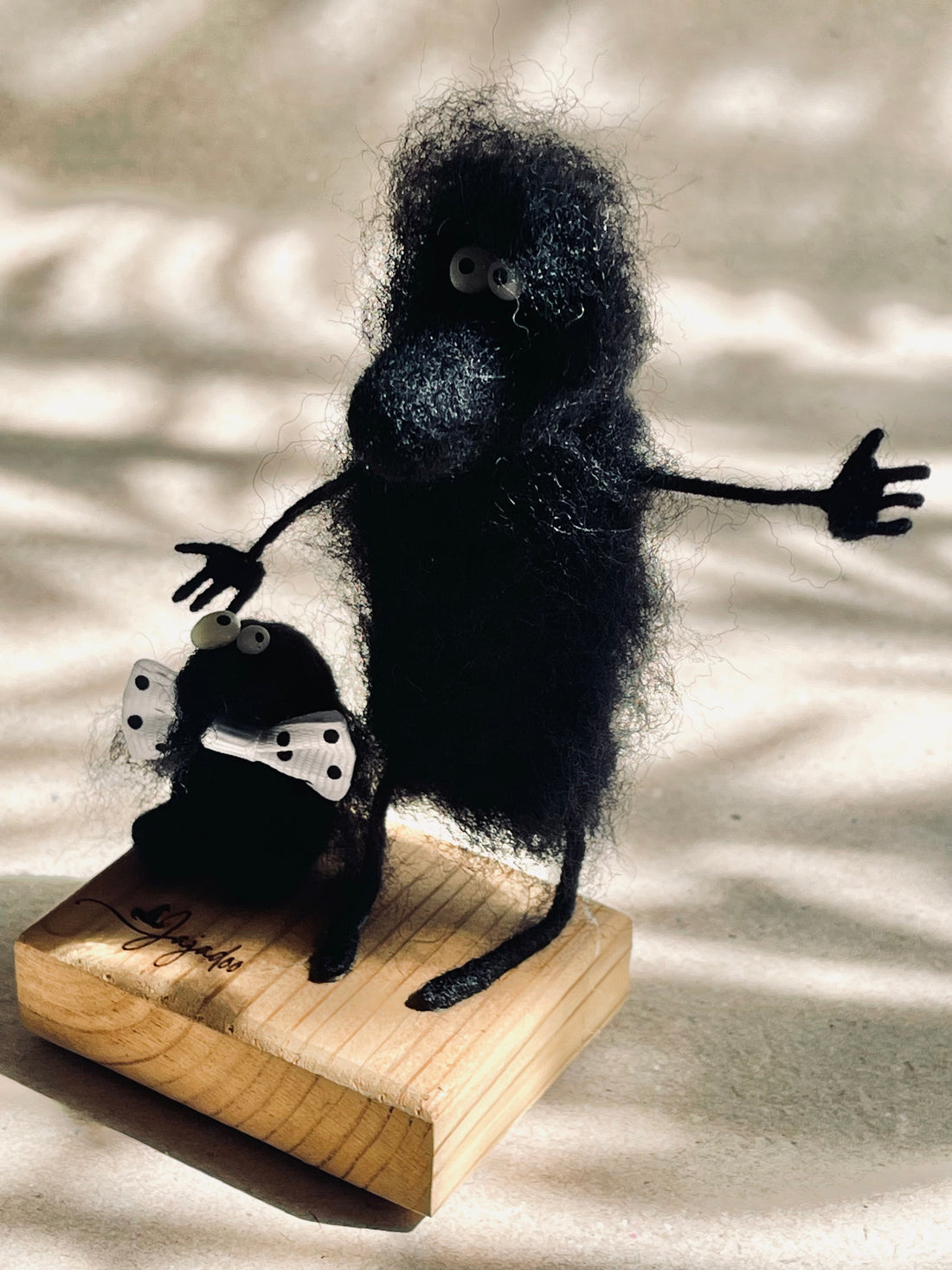 Kömür bey ve karagaga figürü