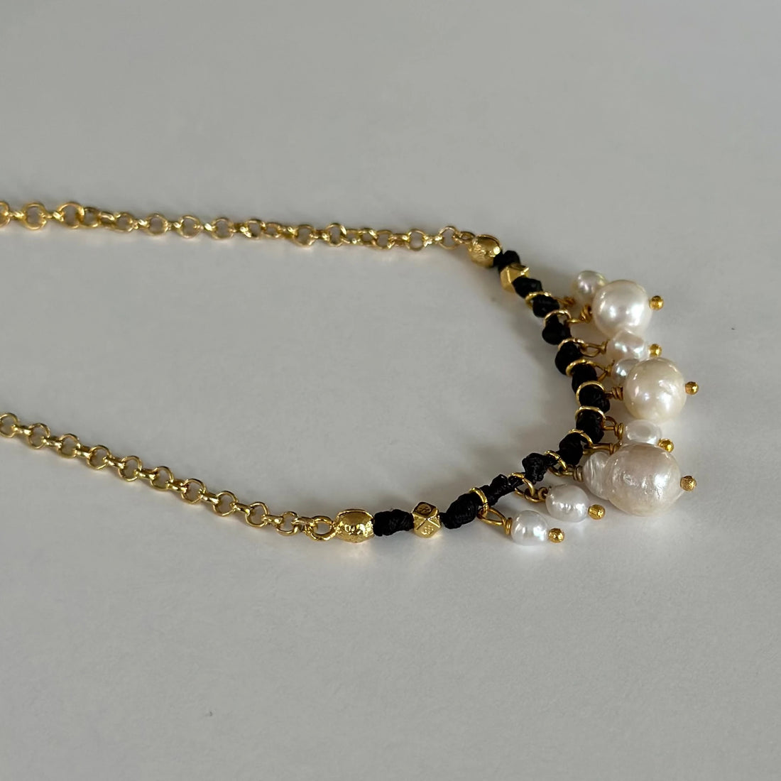 Alchemy Barok İncili Deri Kolye