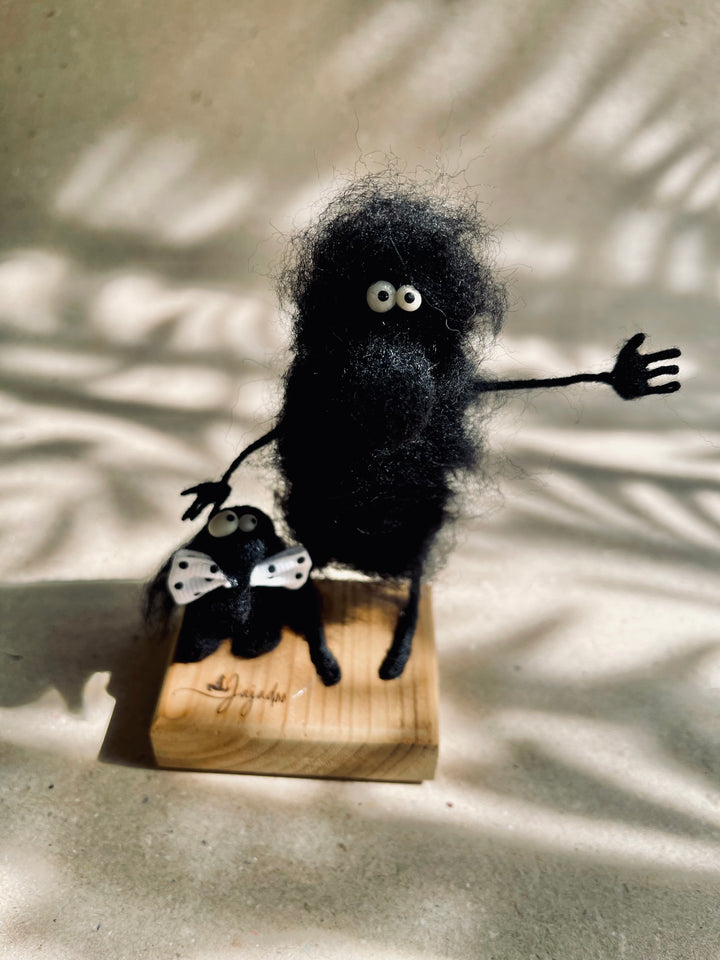 Kömür bey ve karagaga figürü