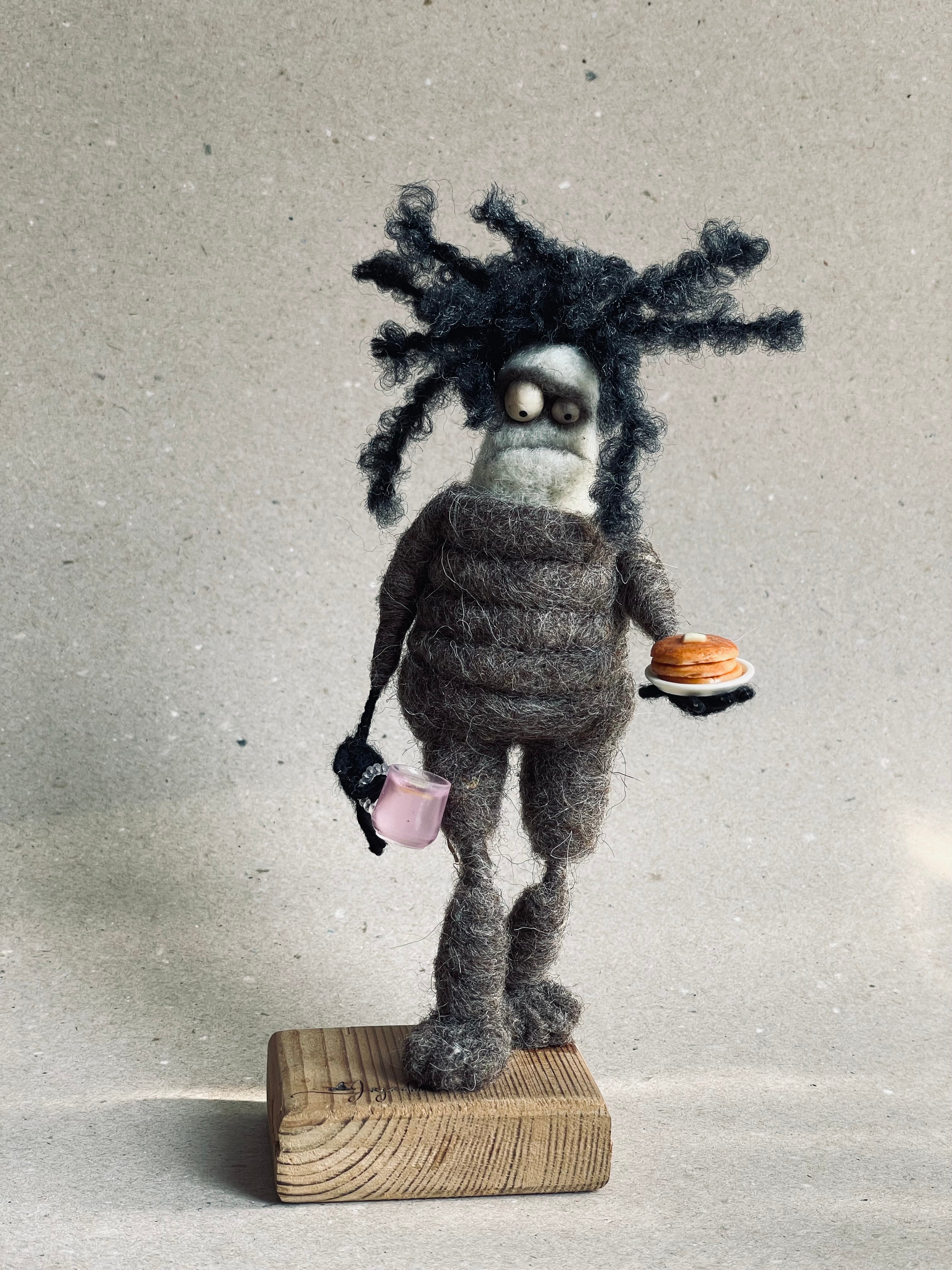 Tuhaf bakış figürü