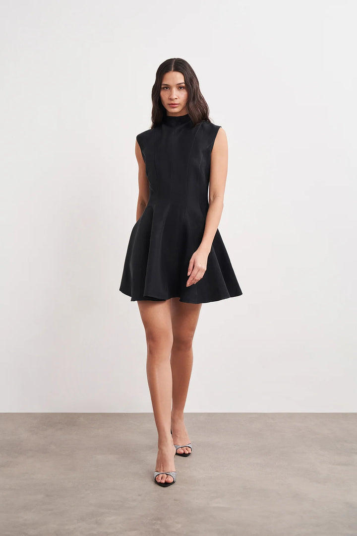 Volanlı Boğaz Detaylı Mini Elbise